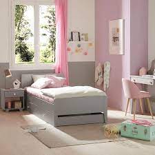 En gris et rose la douceur est de mise pour evgeniya belkina du cabinet d'architecte rindes et l'artiste 3d elena ivanova de planifier a , qui ont travaillé. Chambre De Fille Faites Le Plein D Idees Deco Blog But