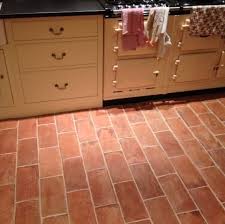 Terracotta floor tiles are pretty durable, and those who have used them will vouch for the fact that quality terracotta will last a very, very long time. Reclaimed Terracotta Tiles Kr3