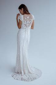 Kwh By Karen Willis Holmes Caitlyn Wedding Gown Follow Us Kwhbridal Karenwillisholmes Online Wedding Dress Wedding Dresses Buy Wedding Dress Online
