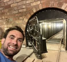 Man reveals four things every World War Three bunker should have