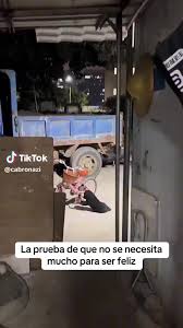 Vídeos de Marcos Coria (@mcoriaflores) con «sonido original