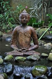 1001 conseils pratiques pour une deco de jardin zen statue bouddha bouddha zen bouddha gautama