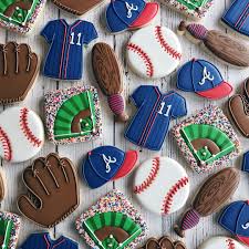 Prodolzhaem Temu Sedobnyh Priznanij V Lyubvi Pryanichnye Valentinki 12sm V Nalichii Zakaz P Baseball Birthday Cakes Atlanta Braves Cake Baseball Theme Birthday