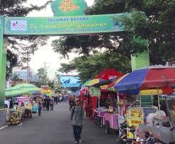 Yuk, ke cangar, pemandian air panas di wilayah kota batu. 5 Pasar Takjil Hits Di Malang Tempat Asyik Buat Ngabuburit