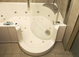 Kuchenruckwande 20 ideen wie sie eine schone ruckwand in ihrer. Badewanne Mit Tur Und Whirlpool In Oststeinbek Bei Hamburg Badewannen Duschkombination Badewanne Bad Renovieren
