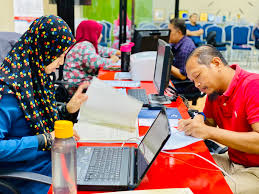 Program ijazah sarjana muda perguruan dengan kepujian (pismp) bagi lulusan sijil menengah agama(sma) atau sijil menengah ugama(smu) ambilan khas jun 2012. Utem Universiti Teknikal Malaysia Melaka Berita Baik Buat Yang Sedang Bekerja Utem Jadi Pilihan Pelajar Separa Masa Melanjutkan Pengajian Peringkat Sarjana Muda