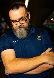 El filósofo español que llena estadios y ahora lucha contra un cáncer  letal: "He aprendido a no lamerme las heridas"