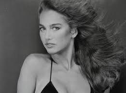 Vivian Victor's Instagram, Twitter & Facebook