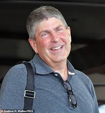 Chris Mckown's Instagram, Twitter & Facebook