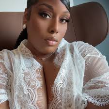 Lease the 2025 CLA 250 Coupe for $429/mo for 39 months, $4,304 due at  signing.* Click to learn more about offer details.