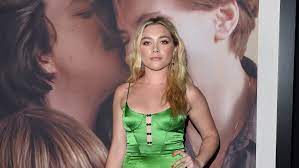 Does florence pugh have a boyfriend? Florence Pugh Defends Boyfriend Zach Braff After Fan Notes Age Gap