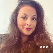 Barbara Tulk's Instagram, Twitter & Facebook