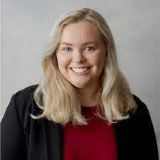 Lisa Lightcap's Instagram, Twitter & Facebook