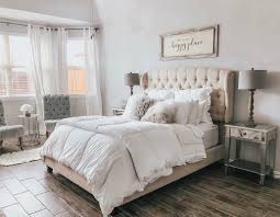 27 Modern Bedroom Ideas In 2021 Bedroom Designs Decor Ideas Traditional Bedroom Design Modern Bedroom Bedroom Design