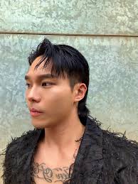 W I L L I A M Y E U N G 威 廉 楊