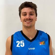 connor strickland (@BucketStrick)