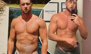 Too Hot To Handle star Harry Jowsey reveals how much he makes on OnlyFans a  month | Daily Mail Online