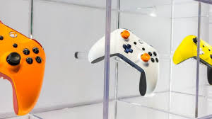 If you head to the xbox design lab site right now, you can choose from a bunch of base designs as a starting point, or pick from two controllers that were inspired by popular games. Xbox Design Lab Controller Creative Commons Bilder