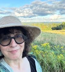 Robert Caples's Instagram, Twitter & Facebook