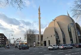 Ihre ansprechpartner sind persönlich für sie da. Koeln Magazin Ehrenfeld