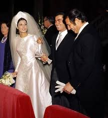 El de julián contreras y su homónimo hijo. Pin De Elvira Diaz En Vestidos De Novia Fiesta Y Ceremonia Vestidos Victorianos Vestidos De Novia Matrimonio Civil