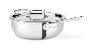 High, straight sides and a compact surface area provide superlative heat retention and limit evaporation. All Clad D5 Polished 3 Qt Essential Pan Sd551209