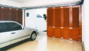 20 desain garasi mobil samping rumah minimalis from polarumah.com. Pintu Garasi Mobil Merk Wina Pintugarasiwinarumahmewah