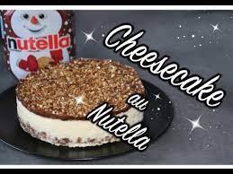 Un cheesecake très gourmand, sans cuisson, à la pâte à tartiner noisette et chocolat (le goût du nutella mais sans huile de palme) avec des noisettes mixées sur le dessus. Recette N 9 Cheesecake Au Nutella Youtube