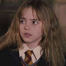 hermione ࿐ ˚ . ✦