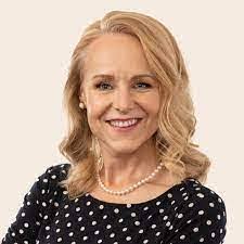 Mitzi Daniel's Instagram, Twitter & Facebook