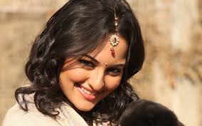 sonakshi sinha smile wallpaper photos 63544 1920x1200px sonakshi sinha smile wallpaper photos
