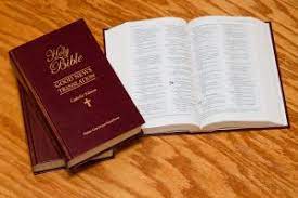 Scroll down, and you will find commentaries, concordances, bibles etc. Free Bibles Cityofagape