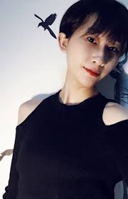 Mùa thu châu Âu và Hoa Kỳ bó sát áo len dài tay màu đen bó sát cao eo ngắn  của phụ nữ áo cổ lọ