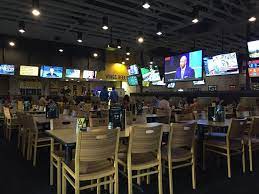 Buffalo Wild Wings Fitchburg Photos Restaurant Reviews Order Online Food Delivery Tripadvisor