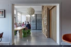 We sell quality sustainable 'not new' office workstations and furniture. Egans Asset Management Pty Ltd é¢†è‹±