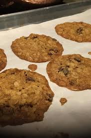 Thin And Crispy Oatmeal Raisin Cookies Recipe Raisin Cookies Cookie Recipes Oatmeal Raisin Oatmeal Raisin Cookies