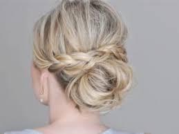 Le Tuto De La Semaine Le Bun Pour Cheveux Mi Long Coiffure Cheveux Mi Long Coiffure Coiffure Mariage