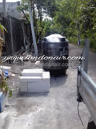 Secara fungsi tandon atau tangki air adalah alat yang digunakan untuk menyimpan persediaan air. Foto Tandon Air Plastik Stainless Steel Tandon Bawah Tanah Penguin Underground Tank 1 Kubik Jual Tandon Tangki Air Murah Surabaya Plastik Stainless