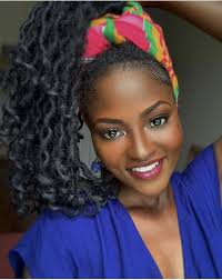 Mẹ đơn thân 2 con có nhan sắc vạn người mê, được ví như "búp bê sống"