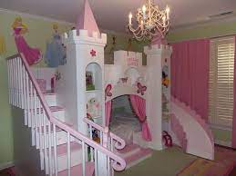 Uno studio effettuato sulla cromoterapia infantile ha stabilito che le tonalità più adatte per la camera dei ragazzi sono quattro. 30 Meravigliose Camerette Da Principessa Mondodesign It Camerette Decorazioni Camera Da Letto Ragazze Cameretta Bambini Idee