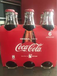 Les packs actuellement existant (format basket pack, 4 x 20?cl et 8 x 20?cl) sont remplacés par le format 6 x 25cl pour le regular et le sans sucres. Coca Cola Bouteille En Verre