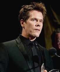 Kevin bacon started off pursuing theater work in new york city supplemented by the occasional role in television soap operas. Kevin Bacon Biografie Who S Who