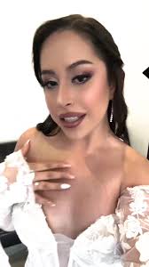 Dreaming ✨✨✨ . . . . . #bridetobe #wedding #bridetransformation #transition  #novia #trending #ilikethewayyoukissme #fyp #parati #foryoupage