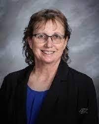 Lori Lemmer's Instagram, Twitter & Facebook