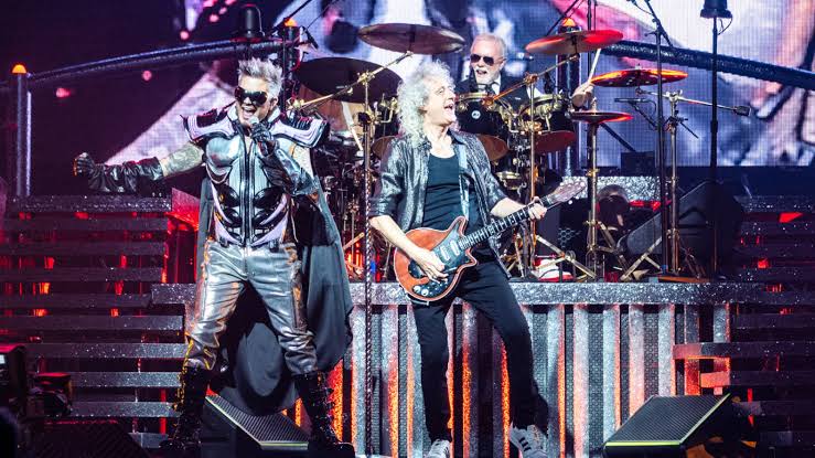 Queen + Adam Lambert reign mighty at Little Caesars Arena – The Oakland  Press