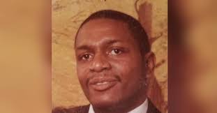 Walter Roe's Instagram, Twitter & Facebook