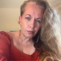 Heather Coe's Instagram, Twitter & Facebook