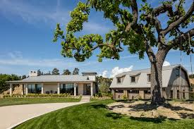 Isn't that a great idea?! California Farmhouse Design Home Bunch Interior Design Ideas