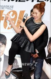 오늘의 고사성어, 난이도별 한자, 유의자/고사성어 등 목록보기, 옥편처럼 찾기, 한자 필기인식기/모양자 찾기 제공. í¬í†  ë¬¸ì†Œë¦¬ ì‚¬ëž'ì˜ ì´ì•Œ ë°œì‚¬ ìŠ¤íƒ€ë‰´ìŠ¤