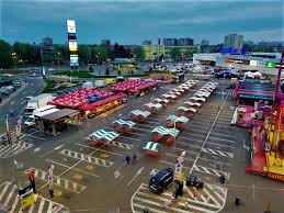 Maybe you would like to learn more about one of these? Foto Video A Fost Instalat Cel Mai Mare Parc De DistracÈ›ii La Nepi Satu Mare UrmeazÄƒ DistracÈ›ia